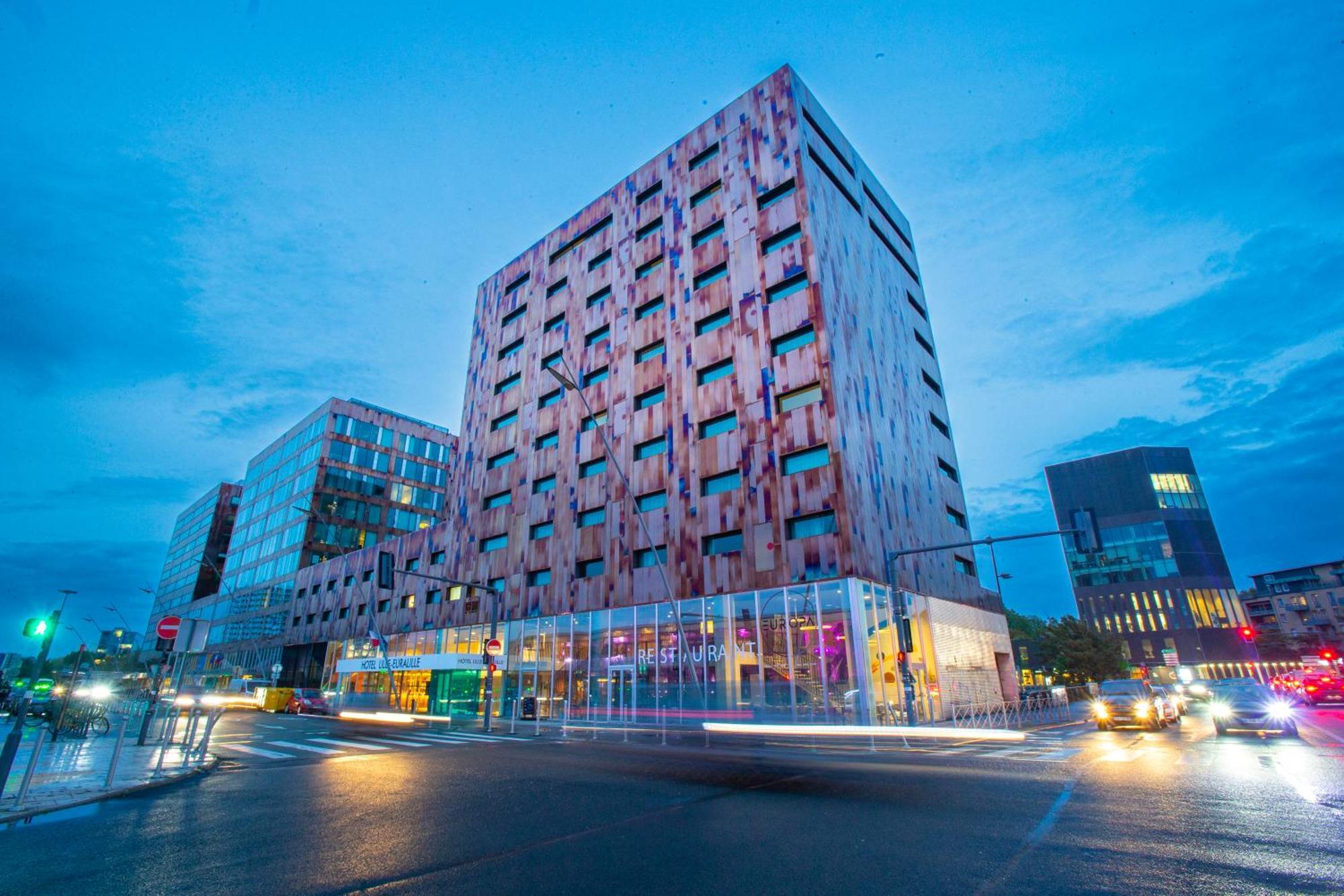 מלון Hilton ליל מראה חיצוני תמונה