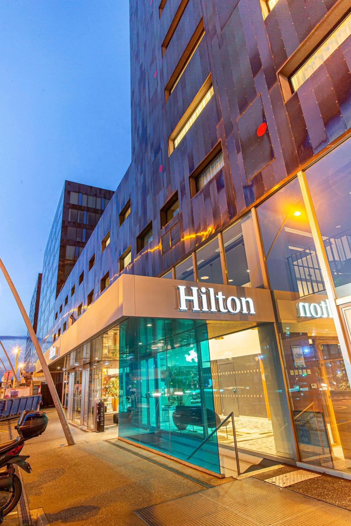 מלון Hilton ליל מראה חיצוני תמונה